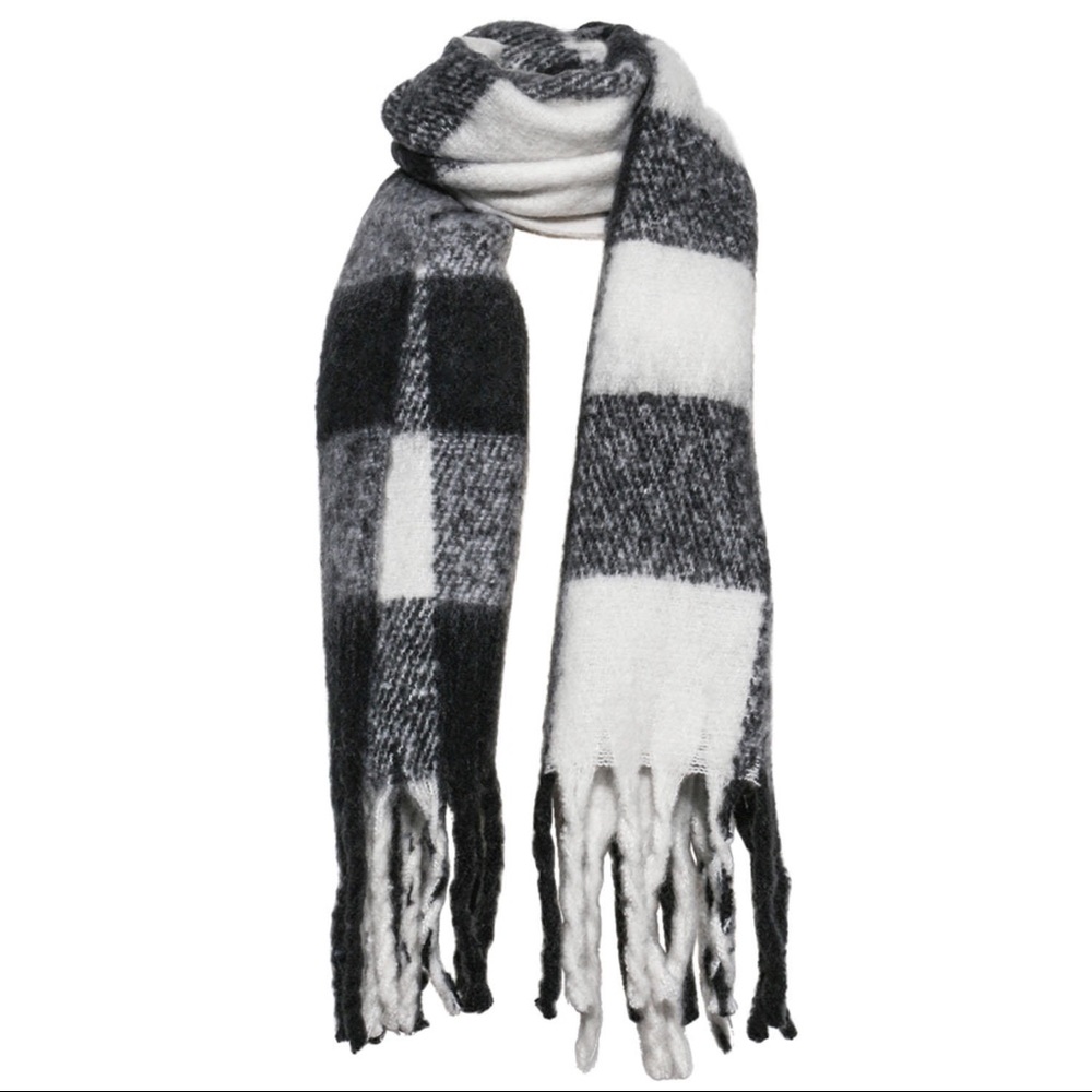 Steve Madden - hat & oversized scarf Buffalo plaid